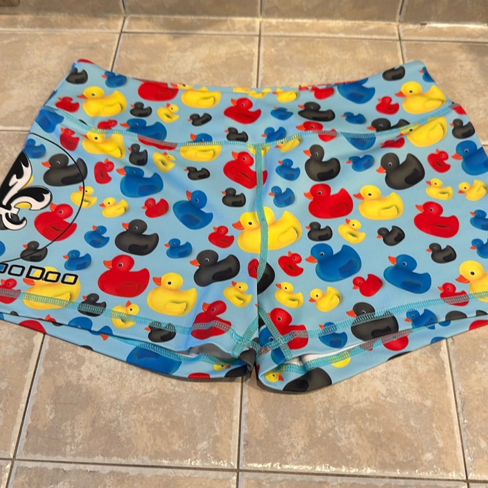 NWOT Barbell Voodoo Medium Duck shorts